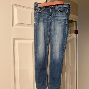 Gently used American Eagle skinny jeans